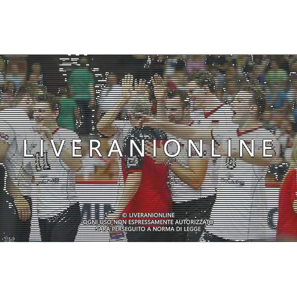14.09.2014 - Katowice , Mistrzostwa Swiata . POLAND, FIVB Volleyball Men\'s World Championship 2014 . Niemcy (bialo-czarne - Kanada (czerwone) n/z. radosc siatkarzy Niemiec po 2 secie - z okazji awansu do czolowej 6 mistrzostw . Fot. Tomasz Wantula / EDYTOR.net / NEWSPIX.PL --- Newspix.pl /Agenzia Aldo Liverani sas - ITALY ONLY - Germania - Canada Campionati Mondiali Volley maschile FIVB pallavolo Polonia 2014 *** Local Caption *** www.newspix.pl mail us: info@newspix.pl call us: 0048 022 23 22 222 --- Polish Picture Agency by Ringier Axel Springer Poland