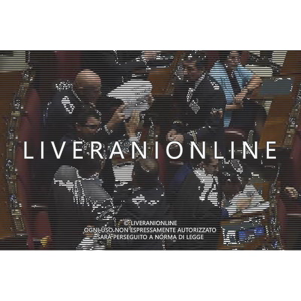 Camera, Matteo Renzi spiega il programma dei \'mille giorni\' del suo governo a Montecitorio Roma 16 settembre 2014 nella foto Le proteste dei rappresentanti della Lega Nord ©Corradetti/Agenzia Aldo Liverani sas