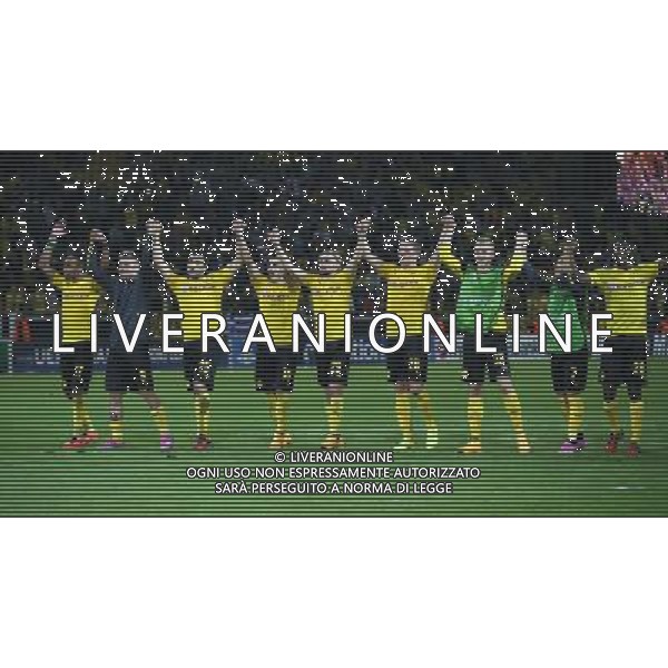 firo : 16.09.2014 Fu§ball, Champions League Saison 2014/2015, BVB Borussia Dortmund - Arsenal London 2:0 La OLa BVB Schlu§jubel $worldrights,Es gelten unsere AGB, einsehbar auf www.firosportphoto.de, copyright by firo sportphoto: Coesfelder Str. 207 D-48249 DŸlmen www.firosportphoto.de mail@firosportphoto.de (V o l k s b a n k B o c h u m - W i t t e n ) BLZ.: 430 601 29 Kt. Nr.: 341 117 100 Tel:Ê +49-2594-9916004 Fax:Ê+49-2594-9916005 AG ALDO LIVERANI SAS ONLY ITALY