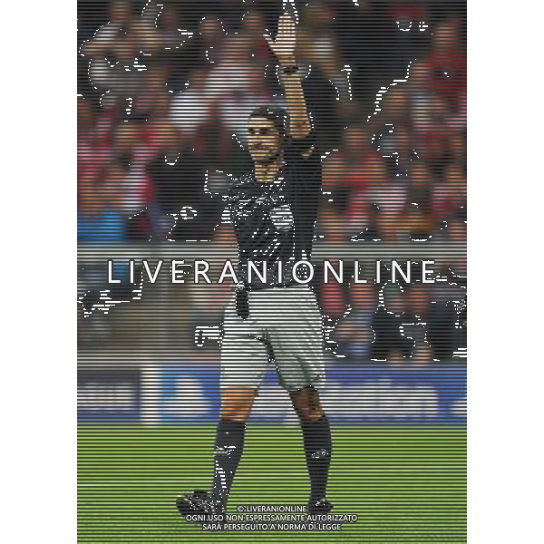 firo Fu§ball,Fussball, 17.09.2014 Uefa Champions League, Saison 2014/2015 Gruppenphase, 1. Spieltag, Hinspiel, FC Bayern MŸnchen, Muenchen, FCB, - Manchester City FC, 1 : 0, ganze Figur, Gestik, Schiedsrichter, Mallenco Undiano, $worldrightsEs gelten unsere AGB, einsehbar auf www.firosportphoto.de copyright by firo sportphoto: Coesfelder Str.207 48249 DŸlmen www.firosportphoto.de mail@firosportphoto.de (V o l k s b a n k B o c h u m - W i t t e n ) BLZ.: 430 601 29 Kt. Nr.: 341 117 100 Tel:Ê 02594 - 9916004 Fax:Ê02594 - 9916005 AG ALDO LIVERANI SAS ONLY ITALY