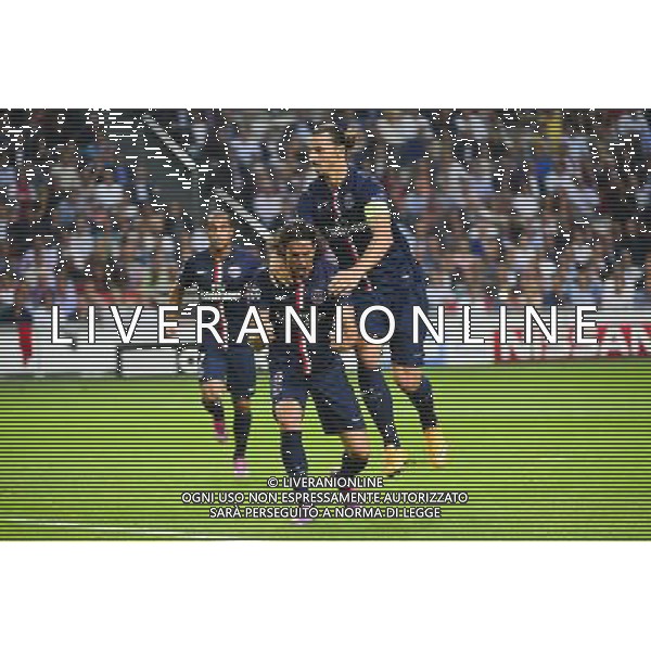 Joie Edinson CAVANI / Zlatan IBRAHIMOVIC - 17.09.2014 - Ajax Amsterdam / Paris Saint Germain - Champions League Photo : Dave Winter / Icon Sport /Agenzia Aldo Liverani sas - ITALY ONLY - EDITORIAL USE ONLY