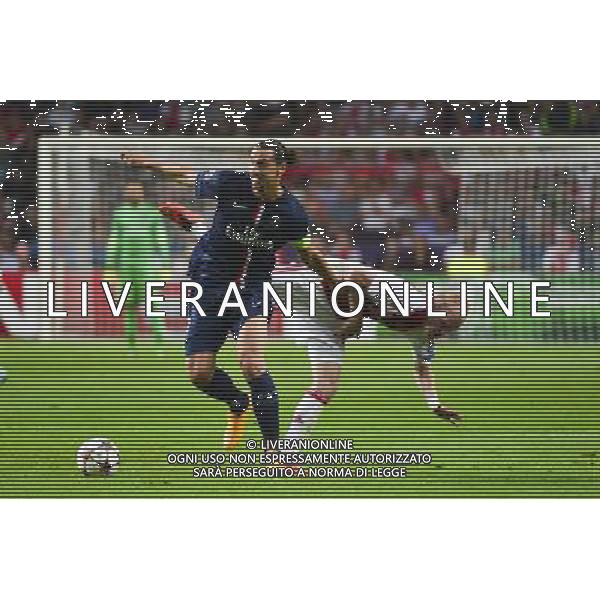 Zlatan IBRAHIMOVIC / Davy KLAASSEN - 17.09.2014 - Ajax Amsterdam / Paris Saint Germain - Champions League Photo : Dave Winter / Icon Sport /Agenzia Aldo Liverani sas - ITALY ONLY - EDITORIAL USE ONLY