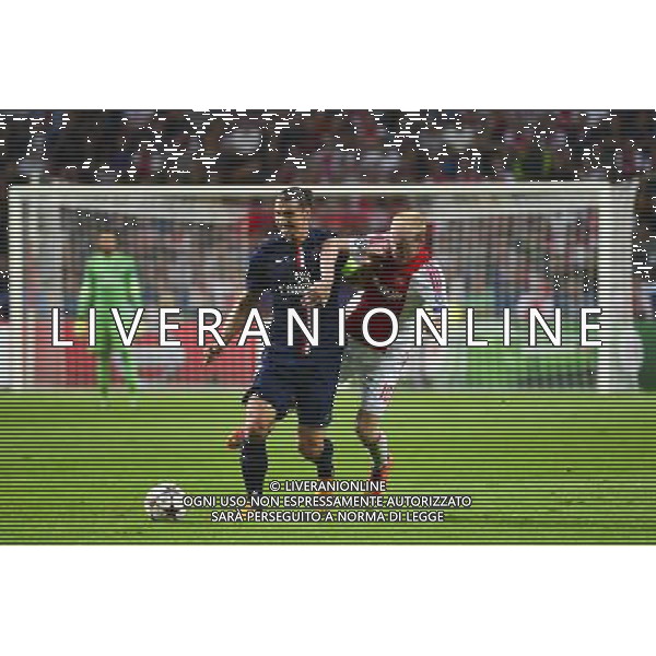 Zlatan IBRAHIMOVIC / Davy KLAASSEN - 17.09.2014 - Ajax Amsterdam / Paris Saint Germain - Champions League Photo : Dave Winter / Icon Sport /Agenzia Aldo Liverani sas - ITALY ONLY - EDITORIAL USE ONLY