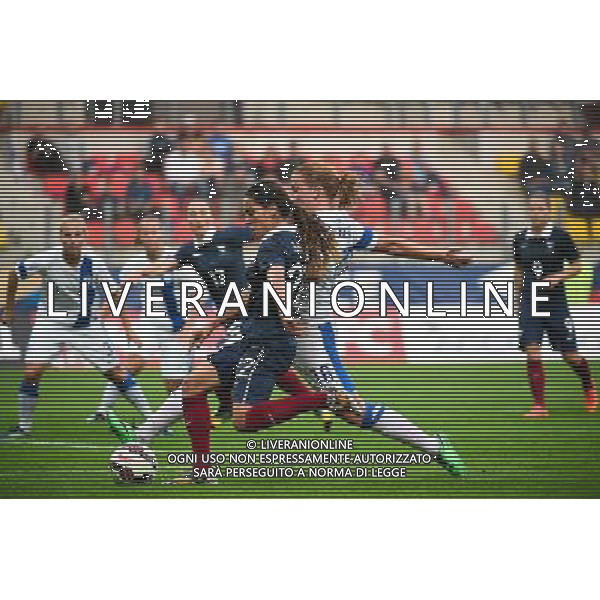 Amel MAJRI / Anna WESTERLUND - 17.09.2014 - France / Finlande - Eliminatoire Coupe du Monde 2015 - Photo : Fred Porcu / Icon Sport /Agenzia Aldo Liverani sas - ITALY ONLY - Francia Vs Finlandia partita calcio nazionale femminile qualificazioni mondiali 2015