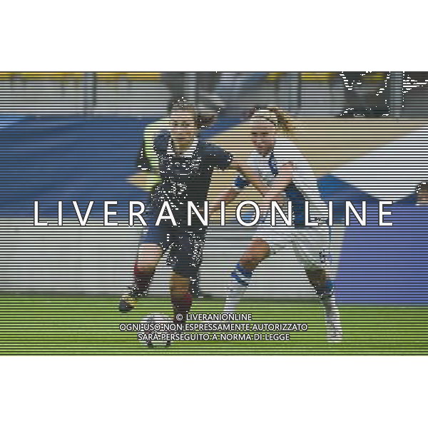 Gaetane THINEY / Emma KOIVISTO - 17.09.2014 - France / Finlande - Eliminatoires Coupe du Monde 2015 Photo : Fred Porcu / Icon Sport /Agenzia Aldo Liverani sas - ITALY ONLY - Francia Vs Finlandia partita calcio nazionale femminile qualificazioni mondiali 2015