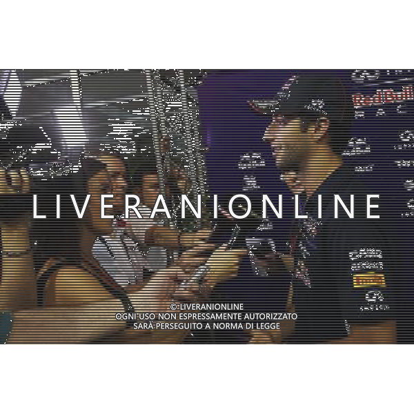 Daniel Ricciardo (AUS) Red Bull Racing with the media. 18.09.2014. Formula 1 World Championship, Rd 14, Singapore Grand Prix, Singapore, Singapore, Preparation Day. - www.xpbimages.com, EMail: requests@xpbimages.com - copy of publication required for printed pictures. Every used picture is fee-liable. © Copyright: Photo4 / XPB Images /Agenzia Aldo Liverani sas - ITALY ONLY - EDITORIAL USE ONLY