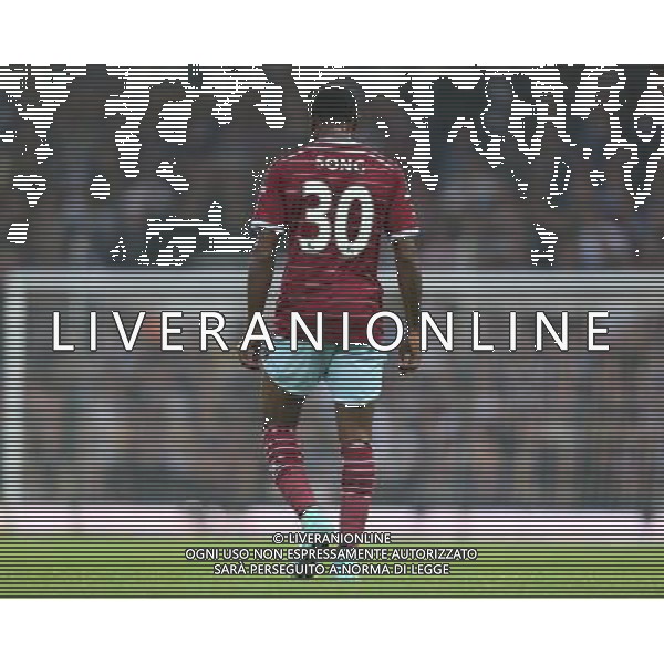 West Ham United\'s Alex Song Photographer Kieran Galvin/CameraSport Football - Barclays Premiership - West Ham United v Liverpool - Saturday 20th September 2014 - Boleyn Ground - London © CameraSport - 43 Linden Ave. Countesthorpe. Leicester. England. LE8 5PG - Tel: +44 (0) 116 277 4147 - admin@camerasport.com - www.camerasport.com AG ALDO LIVERANI SAS ONLY ITALY