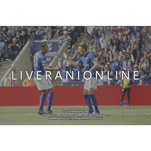 Leicester City\'s Leonardo Ulloa (L) celebrates scoring his sides first goal Photographer Jack Phillips/CameraSport Football - Barclays Premiership - Leicester City v Manchester United - Sunday 21st September 2014 - King Power Stadium - Leicester © CameraSport - 43 Linden Ave. Countesthorpe. Leicester. England. LE8 5PG - Tel: +44 (0) 116 277 4147 - admin@camerasport.com - www.camerasport.com AG ALDO LIVERANI SAS ONLY ITALY