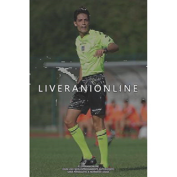 Meda (MB) 21-09-2014 Stadio Citta\' di Meda Campionato Lega PRO girone A - 5Â° giornata Renate - Mantova nella foto l\'arbitro Luigi Pillitteri di Palermo foto Roberto Garavaglia - ag. Aldo Liverani sas