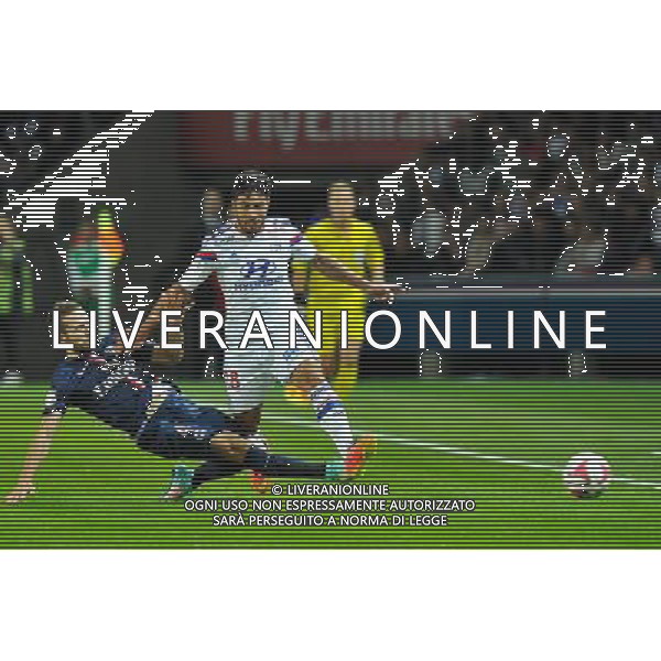 Yohan CABAYE / Nabil FEKIR - 21.09.2014 - Paris Saint Germain / Lyon - 6eme journee de Ligue 1 - Photo : Aurelien Meunier / Icon Sport AG ALDO LIVERANI SAS ONLY ITALY
