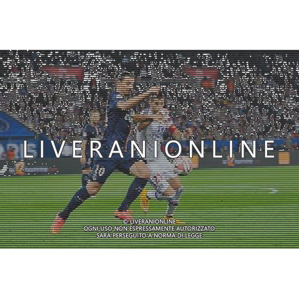 Zlatan IBRAHIMOVIC / Maxime GONALONS - 21.09.2014 - Paris Saint Germain / Lyon - 6eme journee de Ligue 1 - Photo : Aurelien Meunier / Icon Sport AG ALDO LIVERANI SAS ONLY ITALY