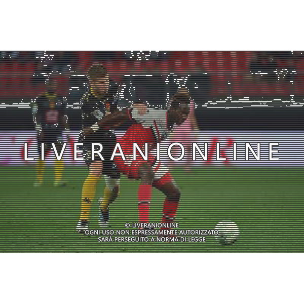 Abdoul Aziz KABORE / Guillaume LORIOT - 26.09.2014 - Valenciennes / Orleans - 9eme journee de Ligue 2 Photo : Dave Winter / Icon Sport /Agenzia Aldo Liverani sas - ITALY ONLY - EDITORIAL USE ONLY
