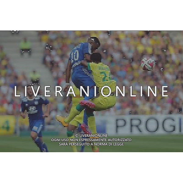 Alexandre LACAZETTE / Chaker ALHADHUR - 28.09.2014 - Nantes / Lyon - 8eme journee de Ligue 1 Photo : Vincent Michel / Icon Sport AG ALDO LIVERANI SAS ONLY ITALY