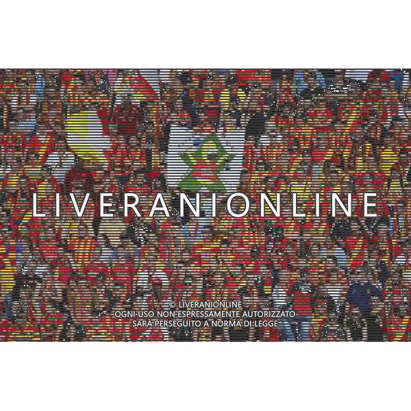 Supporters Lens - 28.09.2014 - Lens / Caen - 8eme journee Ligue 1 Photo : Dave Winter / Icon Sport AG ALDO LIVERANI SAS ONLY ITALY