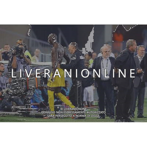 expulsion Mamadou SAMASSA - 27.09.2014 - Montpellier / Guingamp - 8eme journee de Ligue 1 Photo : Nicolas Guyonnet / Icon Sport /Agenzia Aldo Liverani sas - ITALY ONLY - EDITORIAL USE ONLY