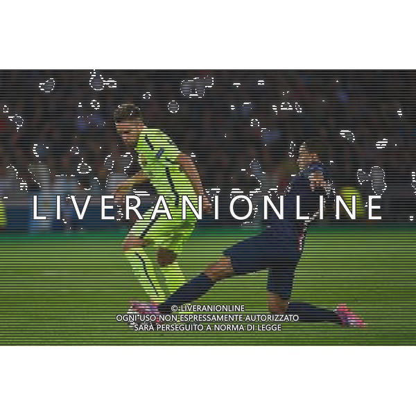 Jordi ALBA / LUCAS - 30.09.2014 - Paris Saint Germain / Barcelone - Champions League Photo : Dave Winter / Icon Sport /Agenzia Aldo Liverani sas - ITALY ONLY - EDITORIAL USE ONLY - PSG - BARCELLONA