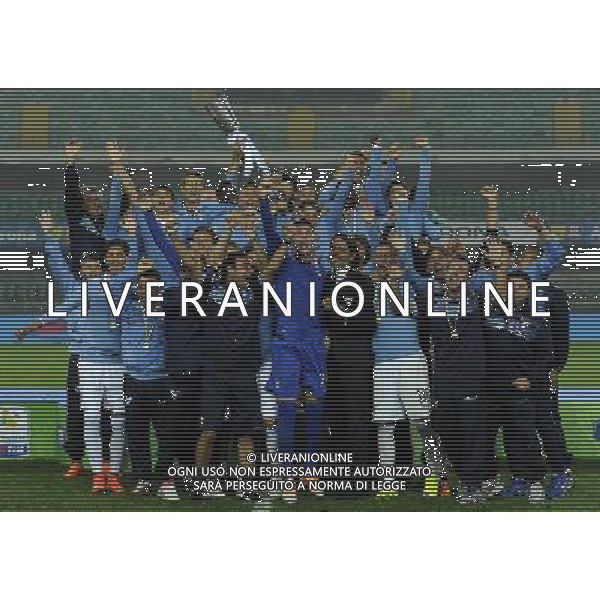 Supercoppa Primavera TIM 2014 Verona - 01.10.2014 Chievo-Lazio Nella Foto:silvagni alza la coppa /Ph.Vitez-Ag. Aldo Liverani