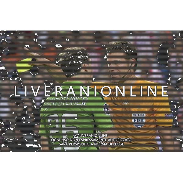 Madrid 1-10-2014 - Estadio Vicente Calder˜n Atletico Madrid vs Juventus - Uefa Champions League 2014-2015 Nella foto: Felix Brych FOTO FEDERICO TARDITO-AG ALDO LIVERANI SAS
