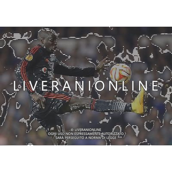 Besiktas\'s Demba Ba in action during todays match Photographer Kieran Galvin/CameraSport Football - UEFA Europa League Group C - Tottenham Hotspur v Besiktas - Thursday 02nd October 2014 - White Hart Lane - London © CameraSport - 43 Linden Ave. Countesthorpe. Leicester. England. LE8 5PG - Tel: +44 (0) 116 277 4147 - admin@camerasport.com - www.camerasport.com /Agenzia Aldo Liverani sas - ITALY ONLY - EDITORIAL USE ONLY