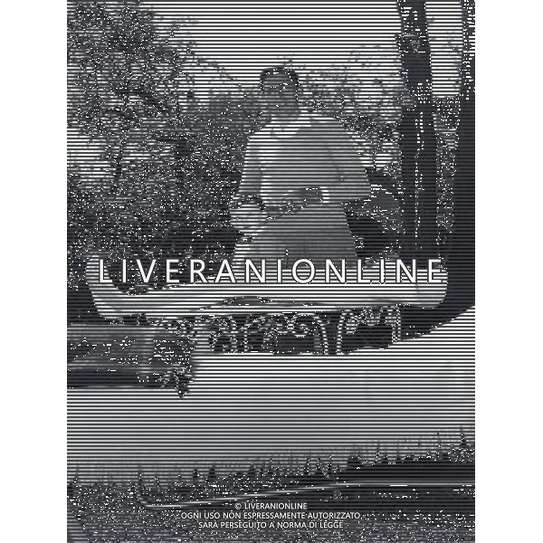 Fausto Coppi Fausto Coppi con il figlio Faustino a Novi Ligure 1957 foto archivio Giovanni liverani/Ag.Aldo Liverani