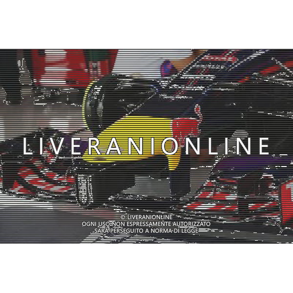 Red Bull Racing RB10 front wing detail. 04.10.2014. Formula 1 World Championship, Rd 15, Japanese Grand Prix, Suzuka, Japan, Qualifying Day. - www.xpbimages.com, EMail: requests@xpbimages.com - copy of publication required for printed pictures. Every used picture is fee-liable. © Copyright: Batchelor / XPB Images /Ag. Aldo Liverani s.a.s.-Only Italy-Editorial Use Only