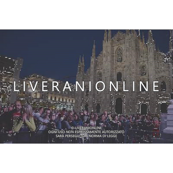 Milano piazza Duomo Concerto dei nomadi per i 30anni di EXODUS /Ag. Aldo Liverani s.a.s.