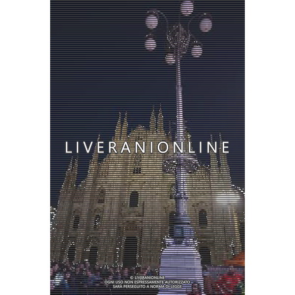 Milano piazza Duomo Concerto dei nomadi per i 30anni di EXODUS /Ag. Aldo Liverani s.a.s.