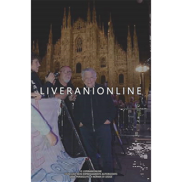 Milano piazza Duomo Concerto dei nomadi per i 30anni di EXODUS /Ag. Aldo Liverani s.a.s.