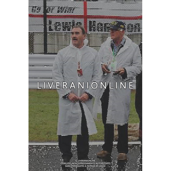 Nigel Mansell (GBR) on the grid. 05.10.2014. Formula 1 World Championship, Rd 15, Japanese Grand Prix, Suzuka, Japan, Race Day. 