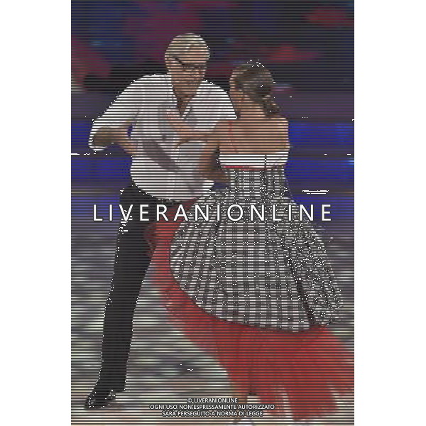 Roma - 04/10/2014 - Auditorium Rai - Trasmissione TV \' Ballando con le stelle \' - nella foto: Teo Teocoli e Natalia Titova / Ph. Fabrizio Corradetti - Ag. Aldo Liverani sas