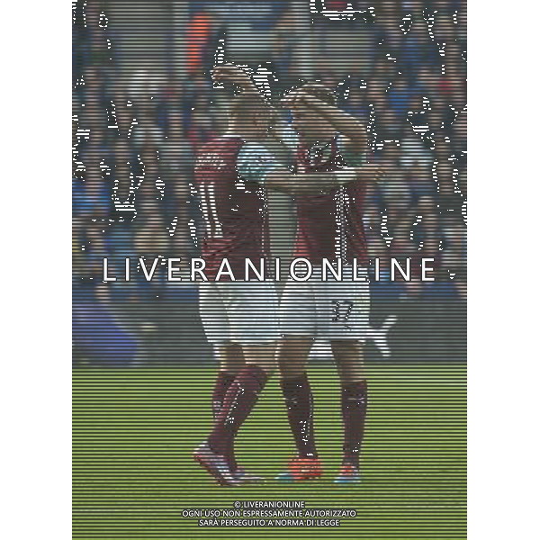 Burnley\'s Michael Kightly celebrates scoring his sides equalising goal to make the score 1-1 with team-mate Scott Arfield Photographer Stephen White/CameraSport Football - Barclays Premiership - Leicester City v Burnley - Saturday 04th October 2014 - King Power Stadium - Leicester © CameraSport - 43 Linden Ave. Countesthorpe. Leicester. England. LE8 5PG - Tel: +44 (0) 116 277 4147 - admin@camerasport.com - www.camerasport.com AG ALDO LIVERANI SAS ONLY ITALY