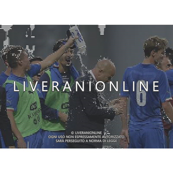 Qualificazioni ai Campionati Europei Under 21 Play-Off Ritorno Reggio Emilia - 14.10.2014 Italia-Slovacchia Nella Foto:di biagio festeggiato dai giocatori /Ph.Vitez-Ag. Aldo Liverani