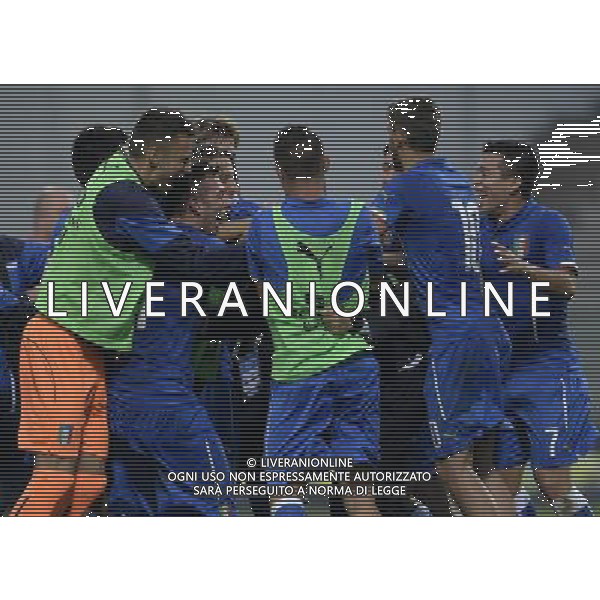 Qualificazioni ai Campionati Europei Under 21 Play-Off Ritorno Reggio Emilia - 14.10.2014 Italia-Slovacchia Nella Foto:di biagio festeggiato dai giocatori /Ph.Vitez-Ag. Aldo Liverani