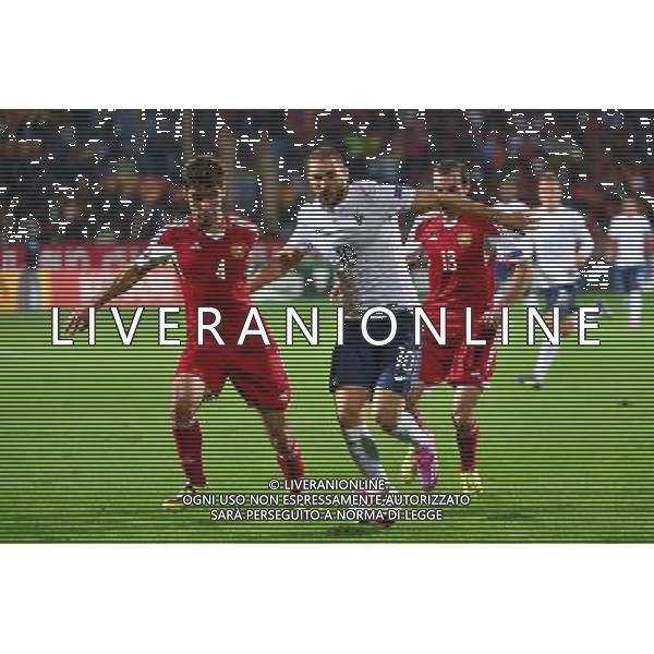 Karim BENZEMA / Taron VOSKANYAN - 14.10.2014 - Armenie / France - Eliminatoires Euro 2016 - Photo : Dave Winter / Icon Sport AG ALDO LIVERANI SAS ONLY ITALY