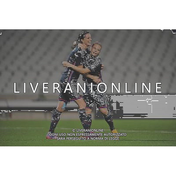 Lotta SCHELIN / Eugenie LE SOMMER - 15.10.2014 - Lyon / Brescia - Ligue des Champions Feminine Photo : Jean Paul Thomas / Icon Sport AG ALDO LIVERANI SAS ONLY ITALY