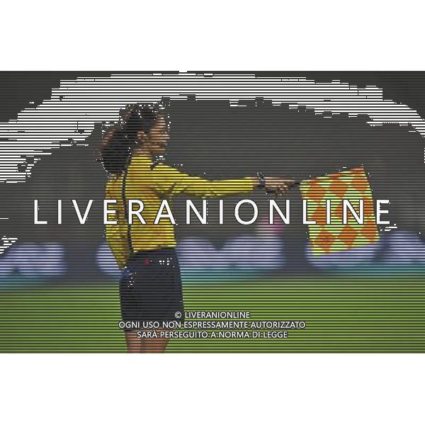 Arbitre de touche feminin - 15.10.2014 - Lyon / Brescia - Ligue des Champions Feminine Photo : Jean Paul Thomas / Icon Sport AG ALDO LIVERANI SAS ONLY ITALY