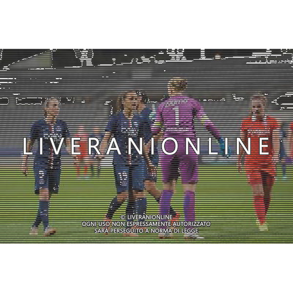 Altercation / Fatmire Alushi / Sari van Veenendaal - 15.10.2104 - PSG / Twente - Champions League Photo : Andre Ferreira / Icon Sport AG ALDO LIVERANI SAS ONLY ITALY