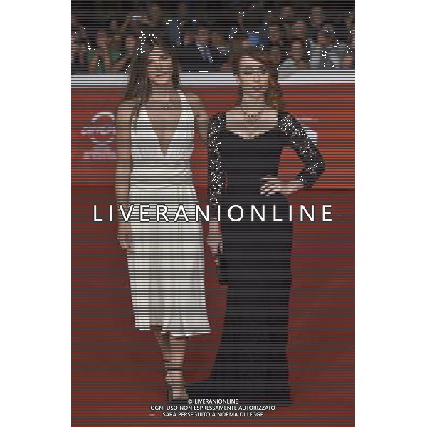 Roma - 16/10/2014 - Auditorium Parco della Musica - Festival Internazionale del Film di Roma - Red carpet Cerimonia d\'apertura - nella foto: Elisa Sednaoui e Chiara Francini / Ph. Fabrizio Corradetti - Ag. Aldo Liverani sas