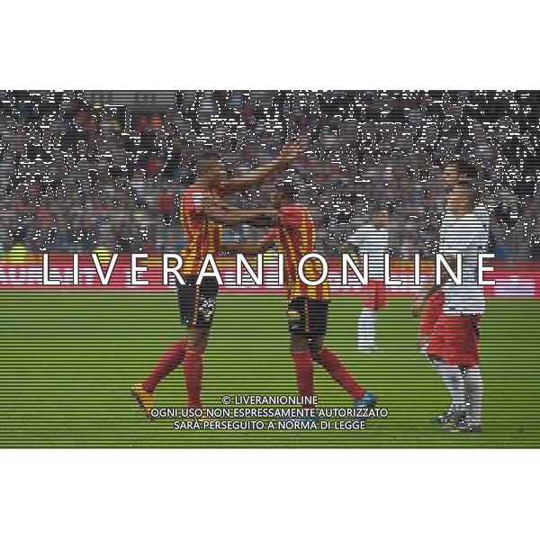 Expulsion Jean Philippe GBAMIN - 17.10.2014 - Lens / Paris Saint Germain - 10eme journee de Ligue 1 - Photo : Andre Ferreira / Icon Sport AG ALDO LIVERANI SAS ONLY ITALY