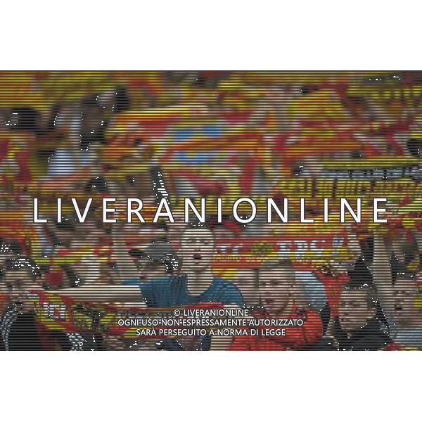 Supporters Lens - 17.10.2104 - Lens / PSG - 10eme journee de Ligue 1 Photo : Andre Ferreira / Icon Sport AG ALDO LIVERANI SAS ONLY ITALY