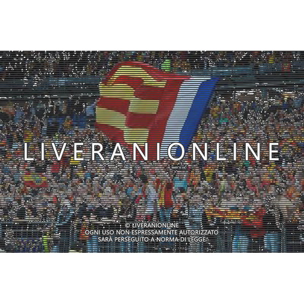 Supporters Lens - 17.10.2104 - Lens / PSG - 10eme journee de Ligue 1 Photo : Andre Ferreira / Icon Sport AG ALDO LIVERANI SAS ONLY ITALY