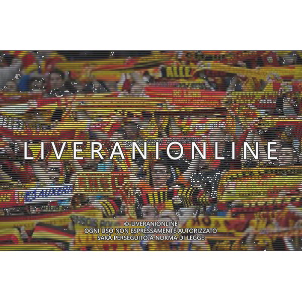 Supporters Lens - 17.10.2104 - Lens / PSG - 10eme journee de Ligue 1 Photo : Andre Ferreira / Icon Sport AG ALDO LIVERANI SAS ONLY ITALY