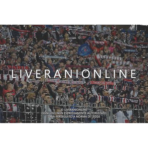 Supporters PSG - 17.10.2104 - Lens / PSG - 10eme journee de Ligue 1 Photo : Andre Ferreira / Icon Sport AG ALDO LIVERANI SAS ONLY ITALY