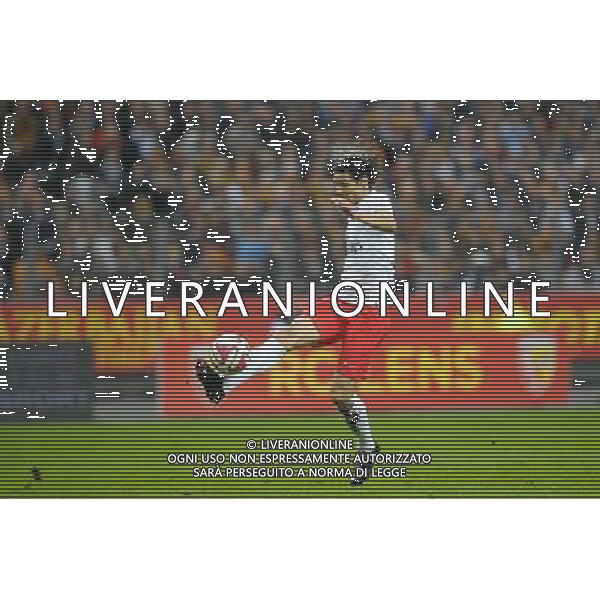 Edinson Cavani - 17.10.2104 - Lens / PSG - 10eme journee de Ligue 1 Photo : Andre Ferreira / Icon Sport AG ALDO LIVERANI SAS ONLY ITALY