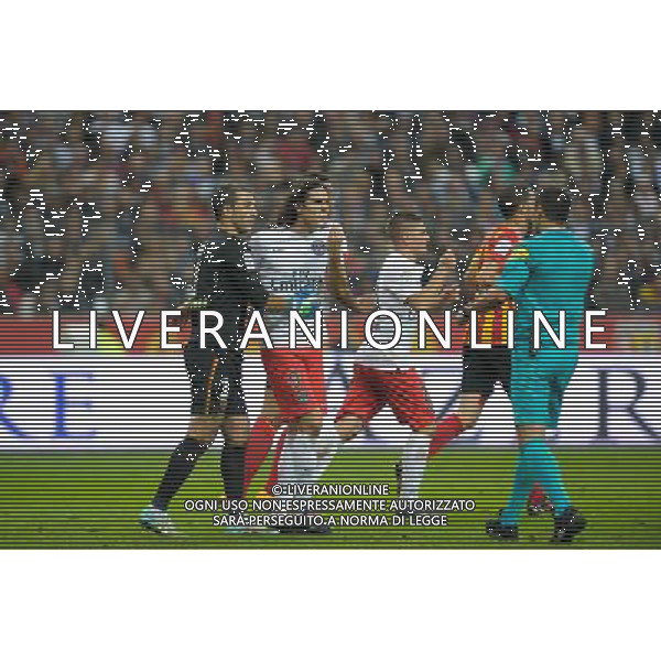 Edinson Cavani - 17.10.2104 - Lens / PSG - 10eme journee de Ligue 1 Photo : Andre Ferreira / Icon Sport AG ALDO LIVERANI SAS ONLY ITALY