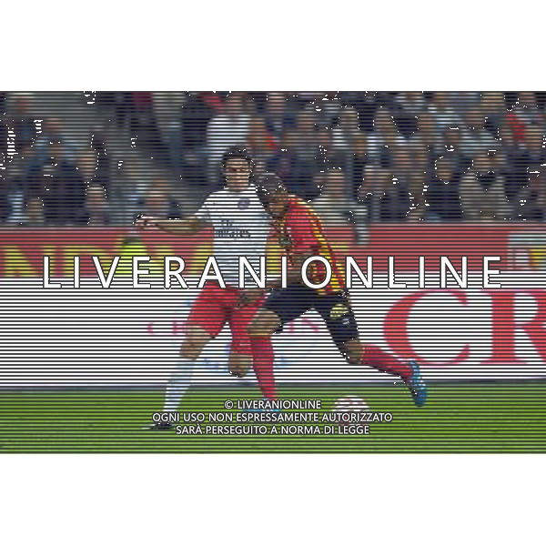Edinson Cavani / Ludovic Baal - 17.10.2104 - Lens / PSG - 10eme journee de Ligue 1 Photo : Andre Ferreira / Icon Sport AG ALDO LIVERANI SAS ONLY ITALY