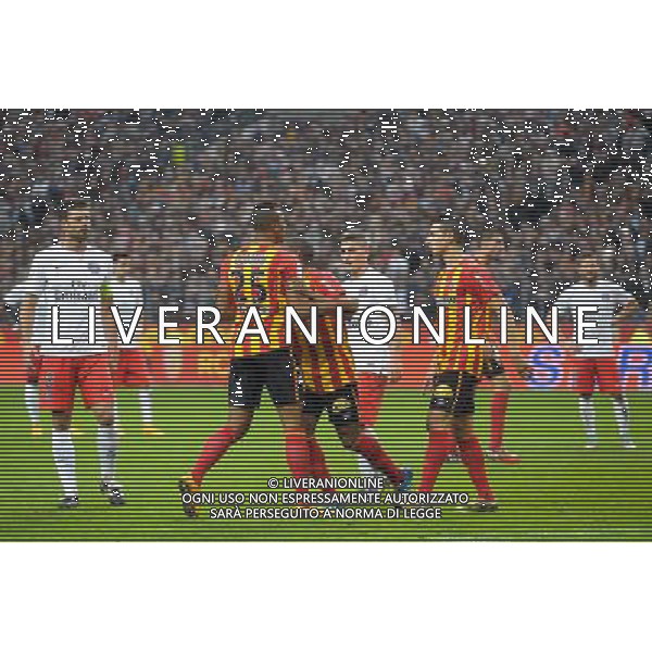 Expulsion de Jean Philippe Gbamin - 17.10.2104 - Lens / PSG - 10eme journee de Ligue 1 Photo : Andre Ferreira / Icon Sport AG ALDO LIVERANI SAS ONLY ITALY