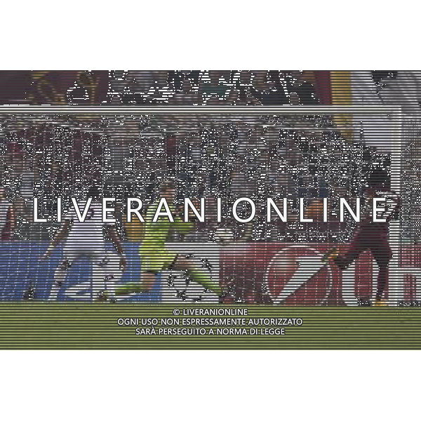 Roma - 21/10/2014 - Stadio Olimpico - Uefa Champions League 2014/2015 - AS Roma vs Bayern Monaco - nella foto: un\'occasione di gervinho / Ph Fabrizio Corradetti - Ag. Aldo Liverani sas