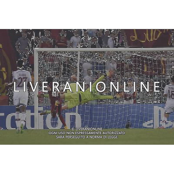 Roma - 21/10/2014 - Stadio Olimpico - Uefa Champions League 2014/2015 - AS Roma vs Bayern Monaco - nella foto: Il gol di Gervinho / Ph Fabrizio Corradetti - Ag. Aldo Liverani sas