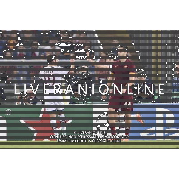 Roma - 21/10/2014 - Stadio Olimpico - Uefa Champions League 2014/2015 - AS Roma vs Bayern Monaco - nella foto: Mario Gotze festeggia il gol di Robert Lewandowski / Ph Fabrizio Corradetti - Ag. Aldo Liverani sas